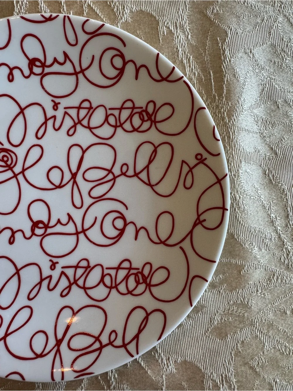 Crate & Barrel Mistletoe Holiday Plate - Set of 2 470-392